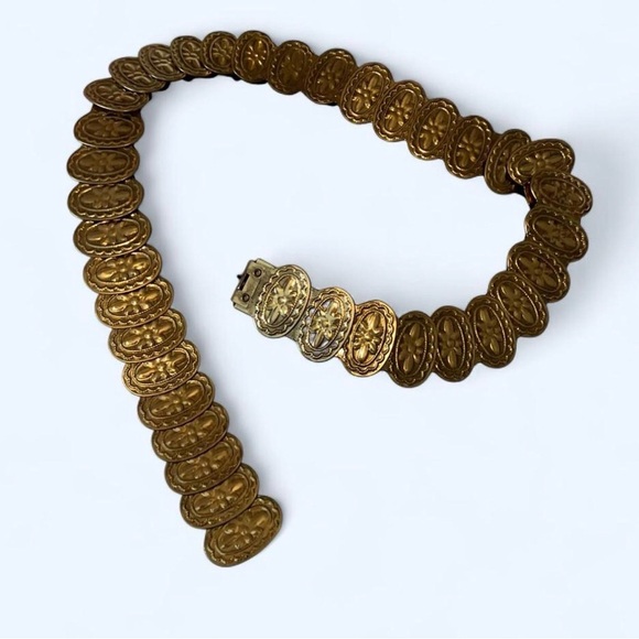Accessories - Gold-Tone Oval Link Coin Belt
